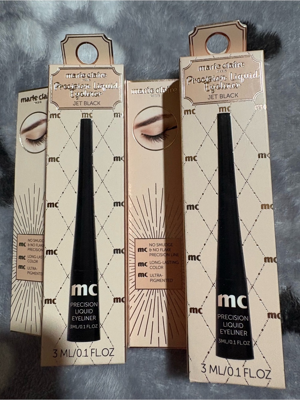 Jet Black Precision Liquid Eyeliner - Black